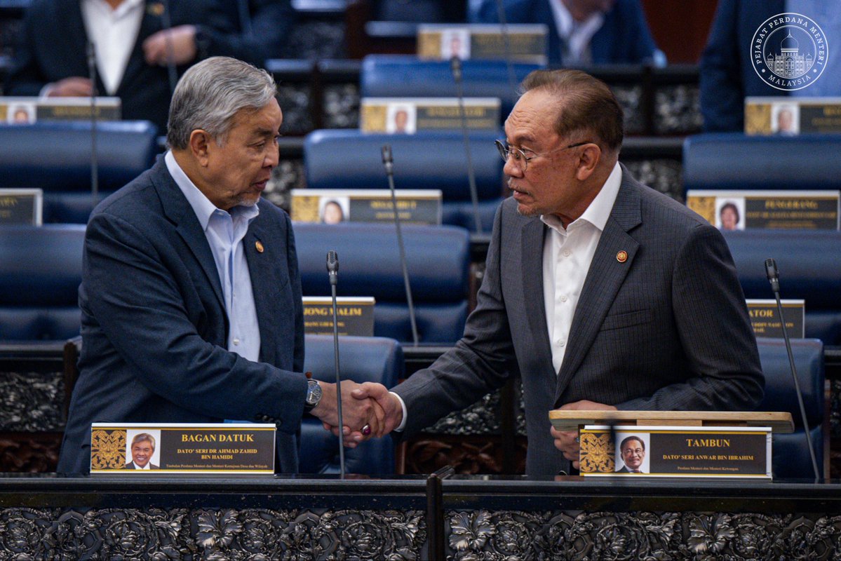 anwaribrahim's tweet image. Hadir ke sesi Pertanyaan Perdana Menteri di Dewan Rakyat hari ini bagi menjawab persoalan berkaitan faktor menyumbang kepasa prestasi dan pertumbuhan ekonomi tahun lepas dan langkah-langkah diambil Kerajaan MADANI bagi memastikan Malaysia dapat mengekalkan pendirian sebagai…