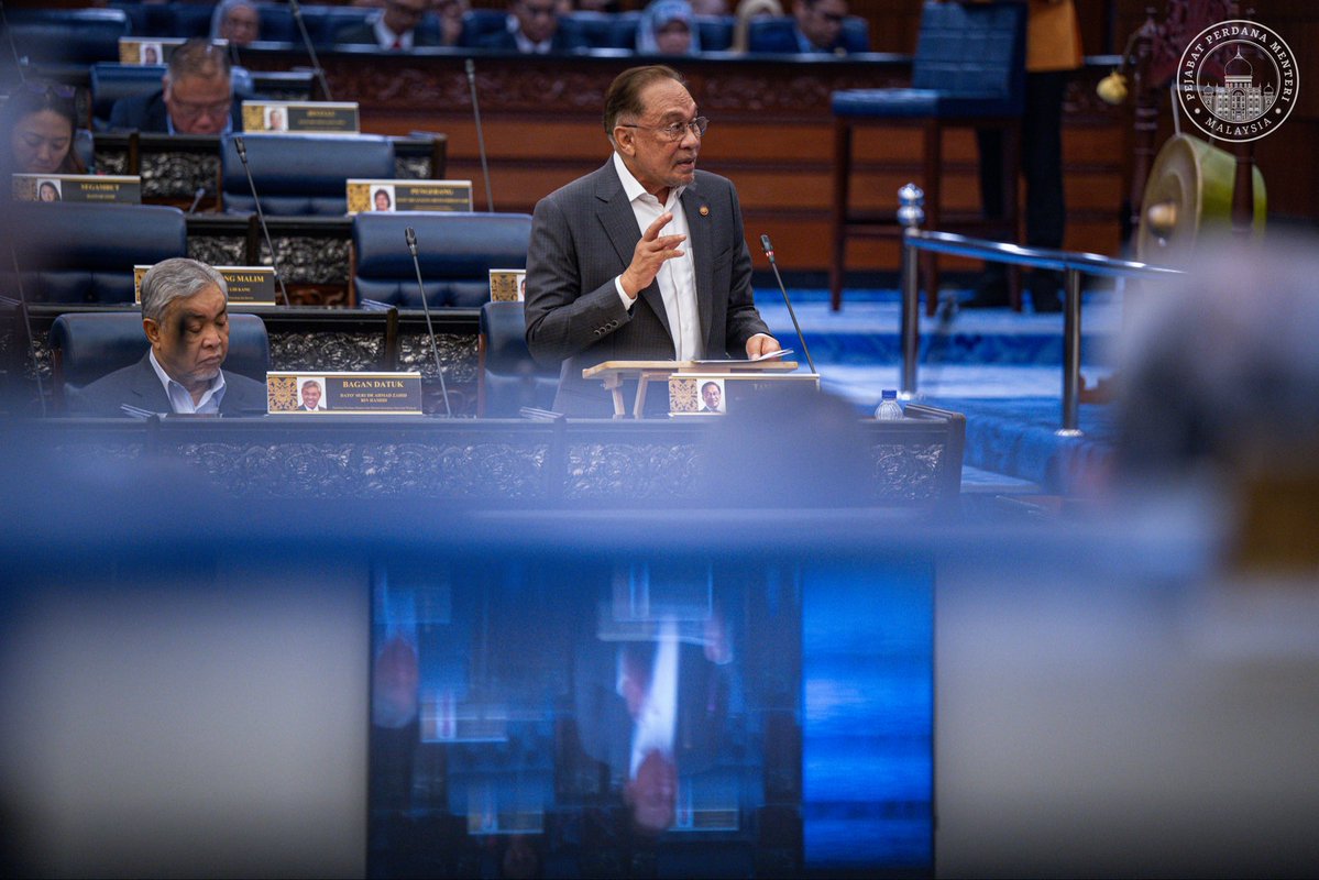anwaribrahim's tweet image. Hadir ke sesi Pertanyaan Perdana Menteri di Dewan Rakyat hari ini bagi menjawab persoalan berkaitan faktor menyumbang kepasa prestasi dan pertumbuhan ekonomi tahun lepas dan langkah-langkah diambil Kerajaan MADANI bagi memastikan Malaysia dapat mengekalkan pendirian sebagai…