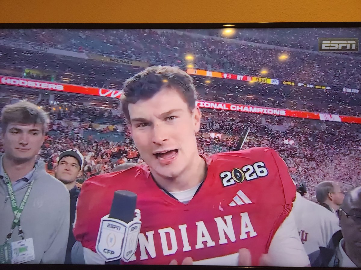 Danny Martinez - @FlashpointCGC Now Open tweet media