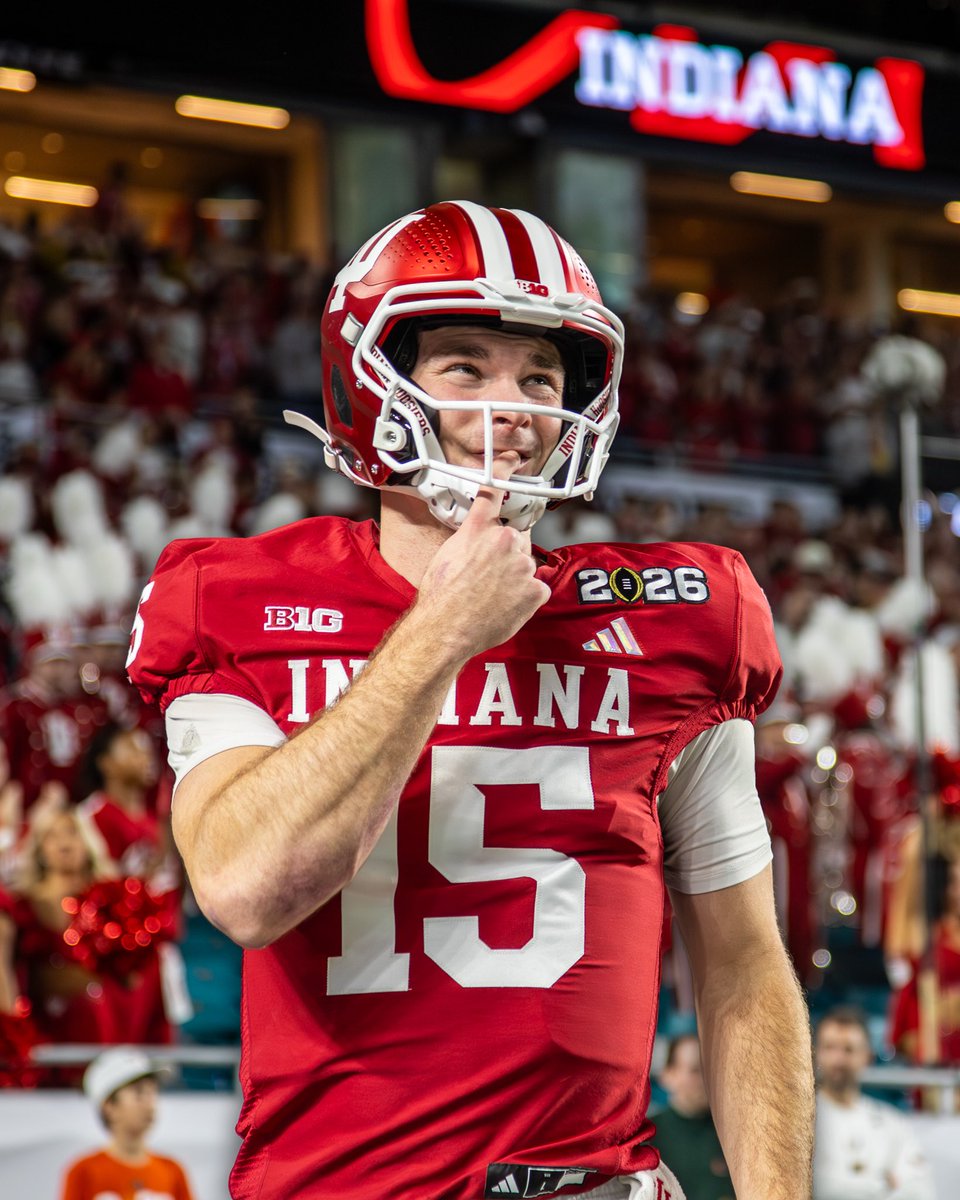 GANÓ EL HEISMAN

GANÓ EL CAMPEONATO DE LA CFB

LLEVÓ A INDIANA A SER EL SEGUNDO EQUIPO EN LA HISTORIA EN TERMINAR 16-0...Y EL PRIMERO EN MÁS DE 1 SIGLO

SERÁ EL PICK 1 DEL PRÓXIMO DRAFT DEL 2026

FERNANDO MENDOZA ES HISTÓRICO

Y SERÁ UN RAIDER ☠️