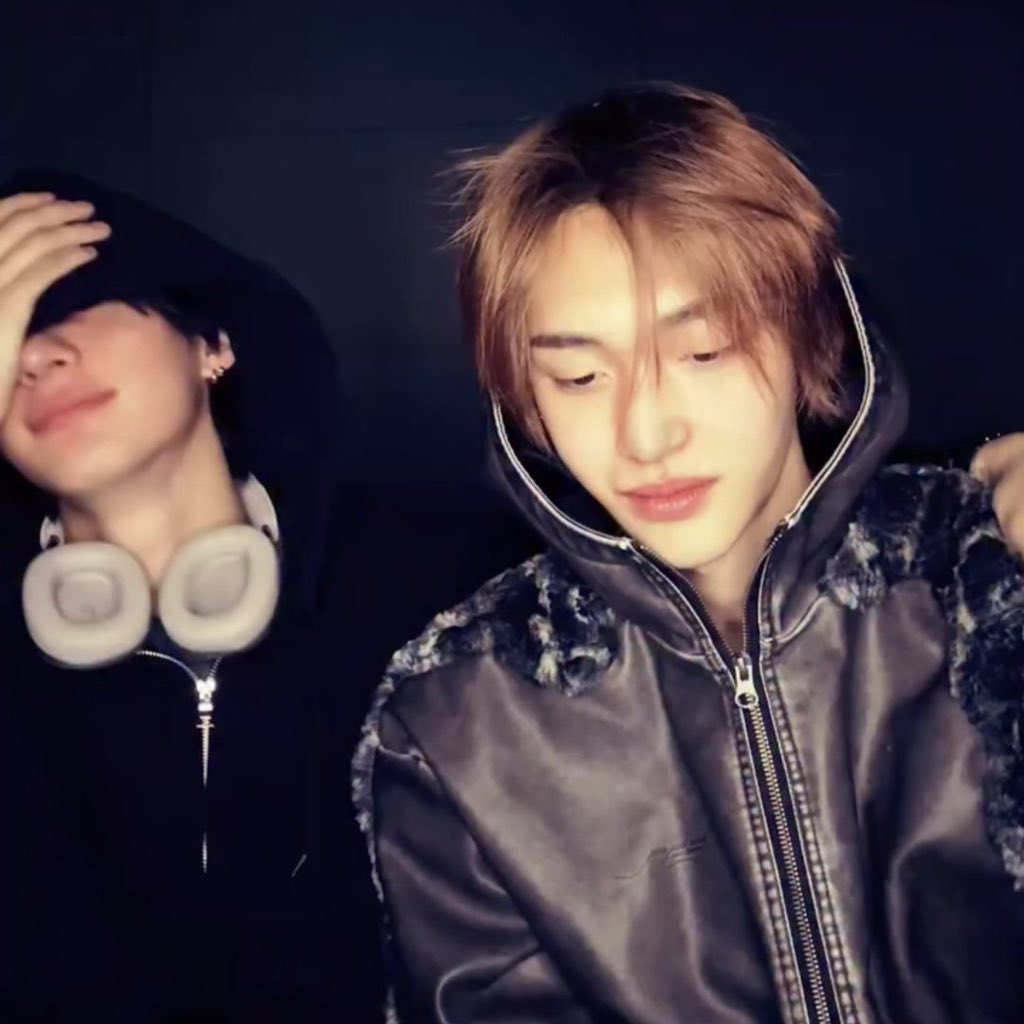 piproys_'s tweet image. ผลของการกินองุ่นใต้โต๊ะ 12 ลูก ได้ครองใจแมว 🐈‍⬛ ♡