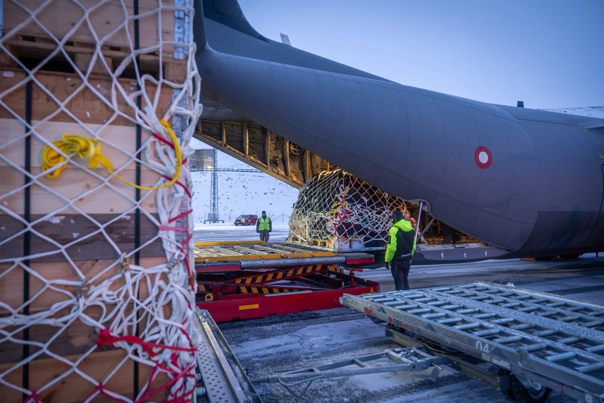 sentdefender's tweet photo. A C-130J-30 “Super Hercules” Military Transport Aircraft with the Royal Danish Air Force’s 721st Squadron landed Monday at Nuuk Airport in Greenland, carrying personnel and equipment supporting the Danish-led exercise Arctic Endurance in the Northern Atlantic. https://t.co/i2FxURirWd