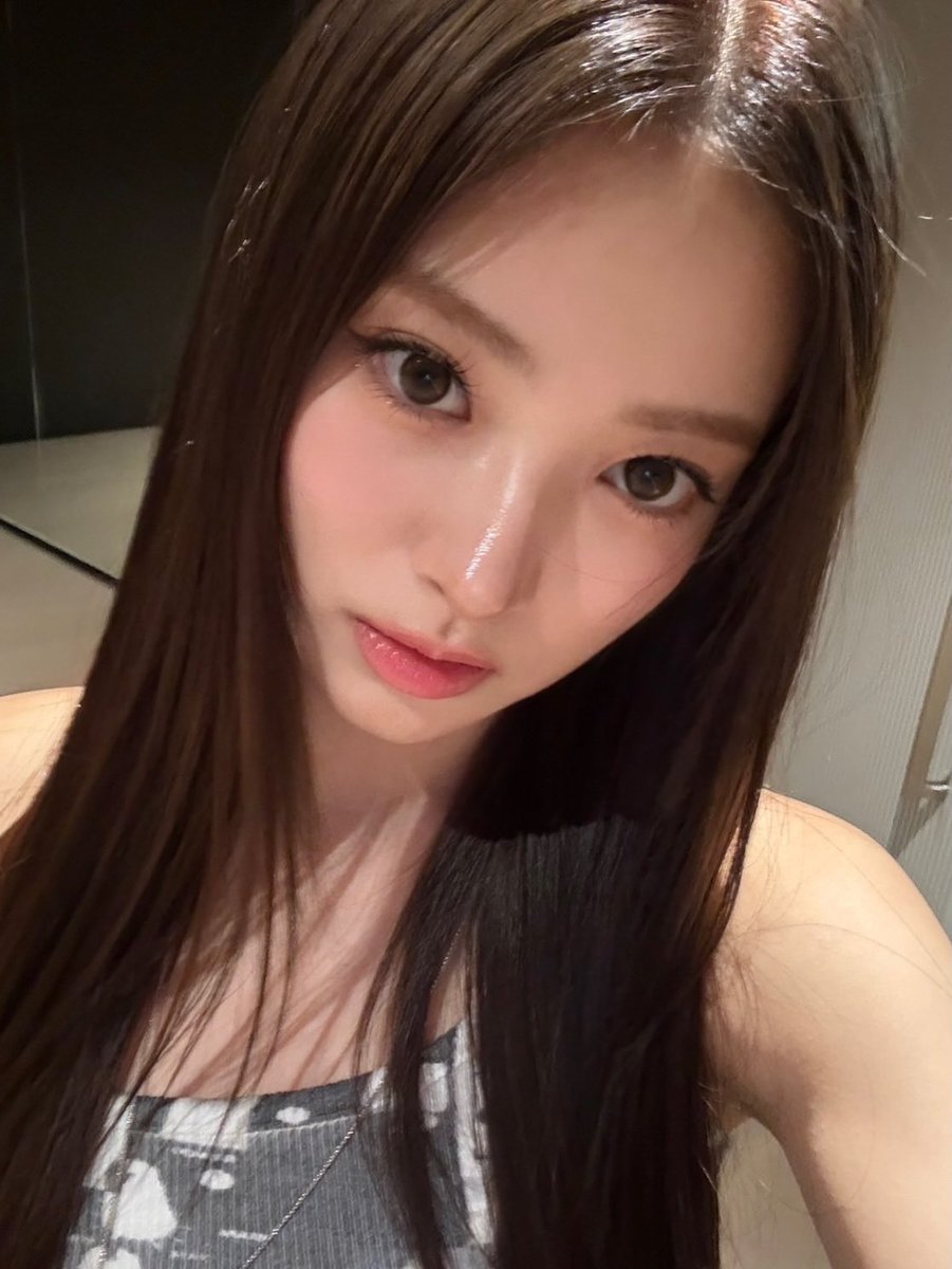 meovvpics's tweet image. 5th gen main visual