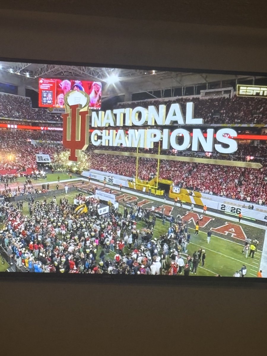 Dustin Hass tweet media