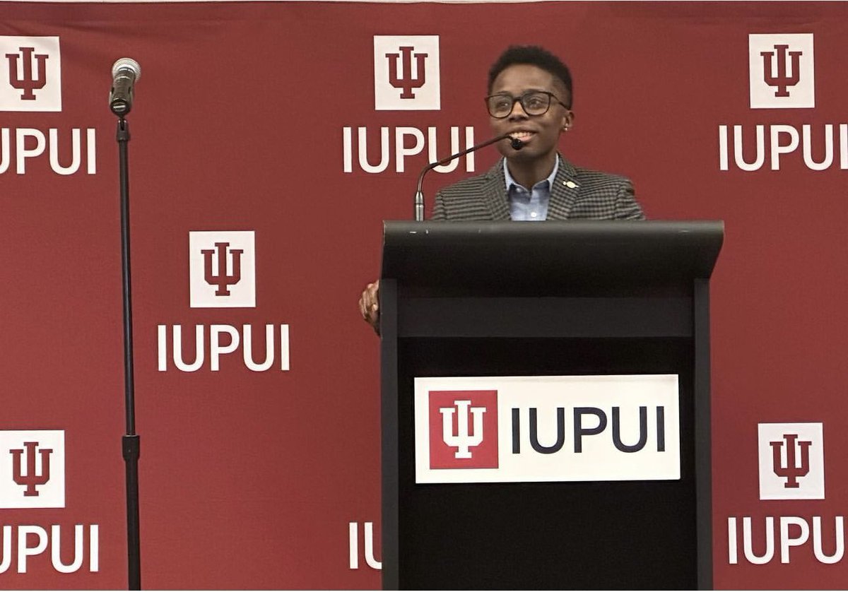 Proud <a href="/IUILiberalArts/">IU School of Liberal Arts in Indianapolis</a> grad tonight! 

Congratulations #IUfootball 🏈