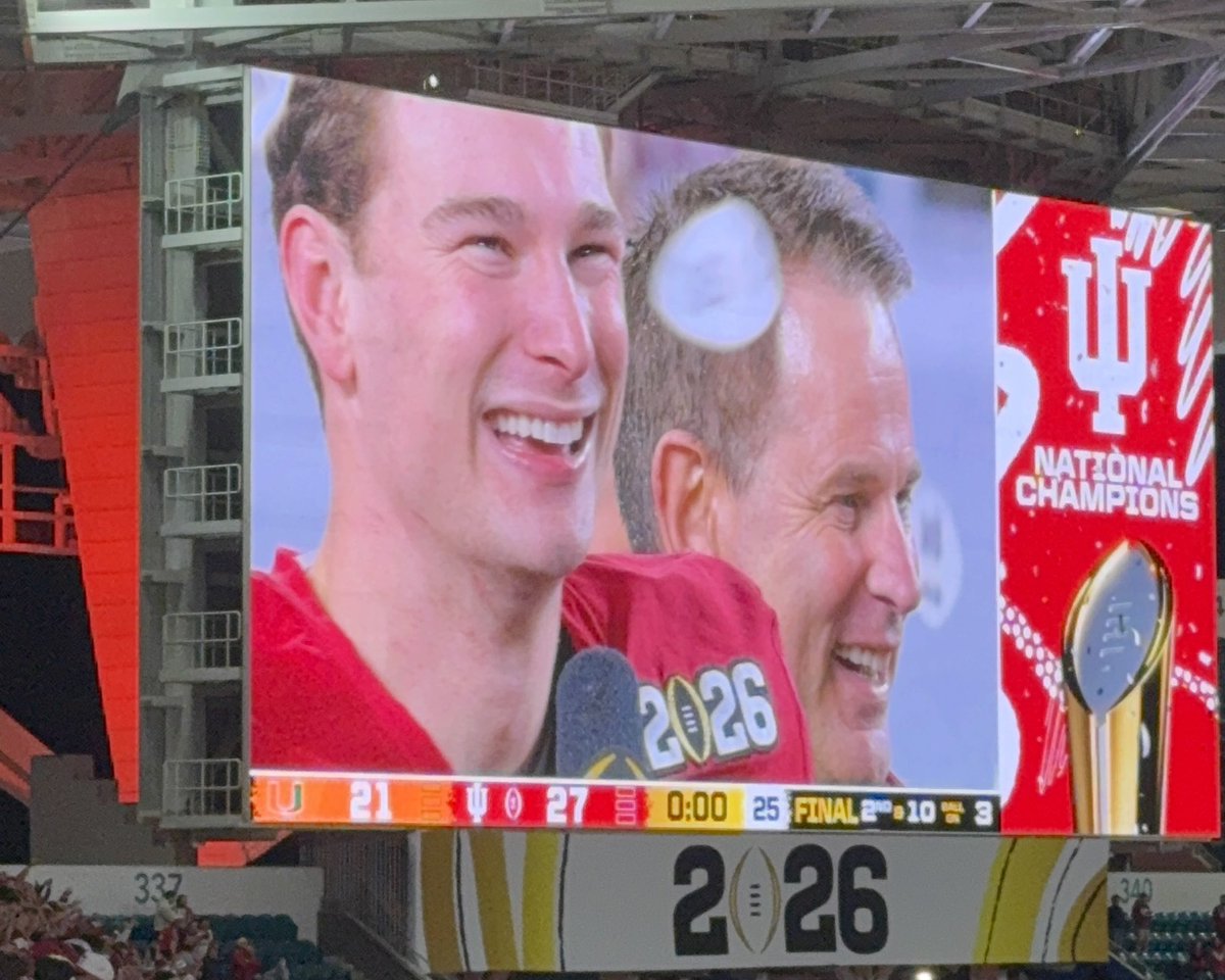 gnybarra's tweet photo. Look at them both smiling 🥹 #iufb https://t.co/ddl05ban3e