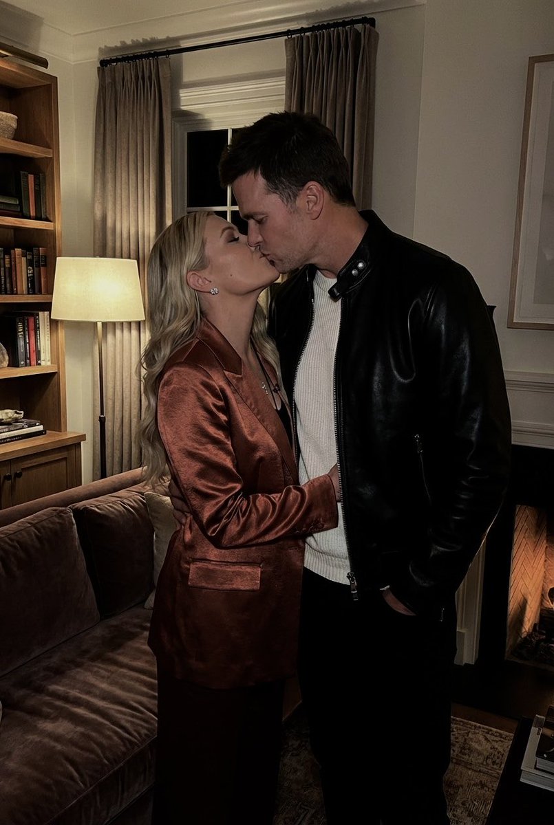 HustleBitch tweet media