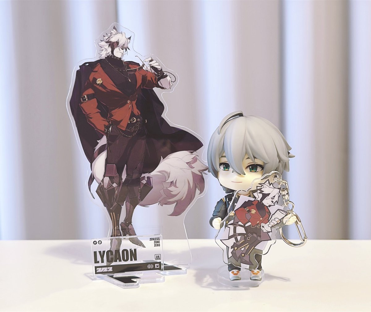 どこか誇らしげ