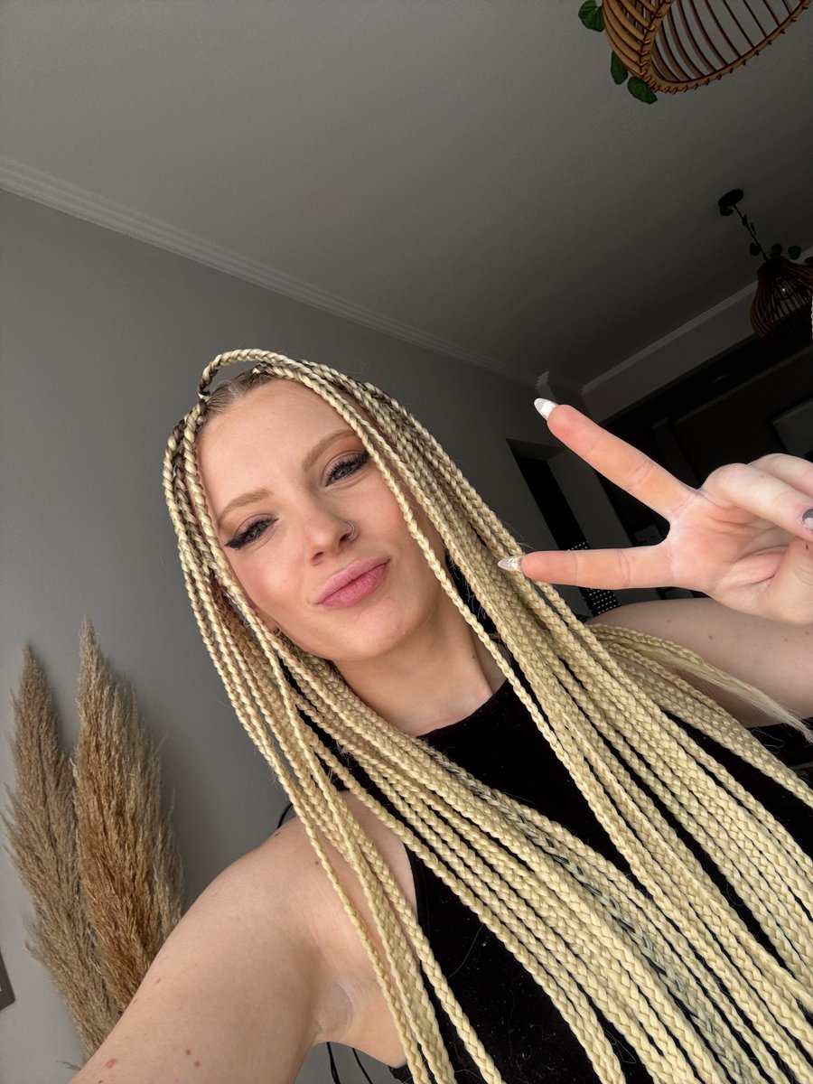 CallMeeBritt's tweet photo. just spent 7 hours in the chair for these… was it worth it? be honest https://t.co/2S5J4bZcMv