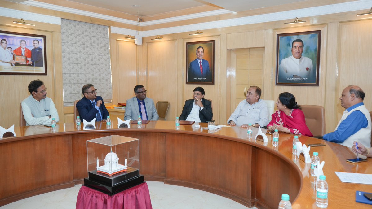 mitadtpune's tweet image. MIT-ADT University is proud to announce the signing of a Memorandum of Understanding (MoU) with HCL Technologies Limited, marking a significant milestone in strengthening industry–academia collaboration.🤝
#HCLTechnologies #MoUSigning #MITADT #university #worldclasseducation