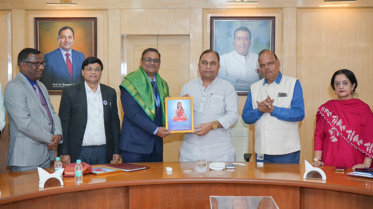 mitadtpune's tweet image. MIT-ADT University is proud to announce the signing of a Memorandum of Understanding (MoU) with HCL Technologies Limited, marking a significant milestone in strengthening industry–academia collaboration.🤝
#HCLTechnologies #MoUSigning #MITADT #university #worldclasseducation