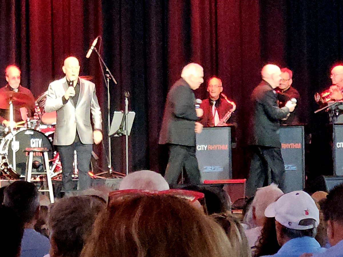 Pete Thompson tweet media