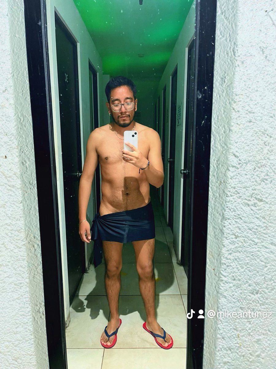 Se dio todo en esta oficina 🍆💦🍑