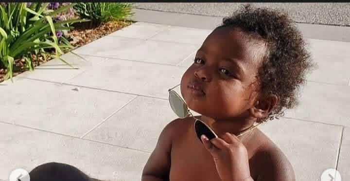 DoleeMaps's tweet photo. @AdvoBarryRoux Yoh kuningi😂😂women are out there making quick money and I’m here suffering https://t.co/rVFieZxtG3