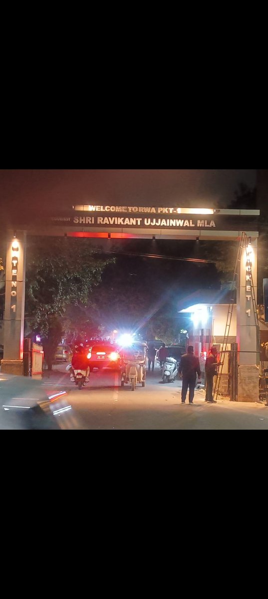 Guess what's colony's legal address name on entry gate?Because one of <a href="/BJP4Delhi/">BJP Delhi</a> MLA who was voted to <a href="/DelhiAssembly/">Delhi Assembly</a> by public but he
Used public funds for raising the welcome gate he ensured his own name APPEAR as address 
Hey Ram
#Gandhiji gave right words while dying to #India