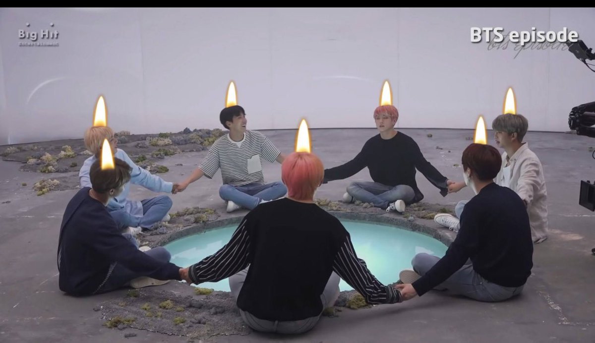 PsychoAssDreaw's tweet photo. MANIFESTING TICKETS TO SEE BTS 🕯️🕯️🕯️✨✨ https://t.co/qNQ9X34EVV