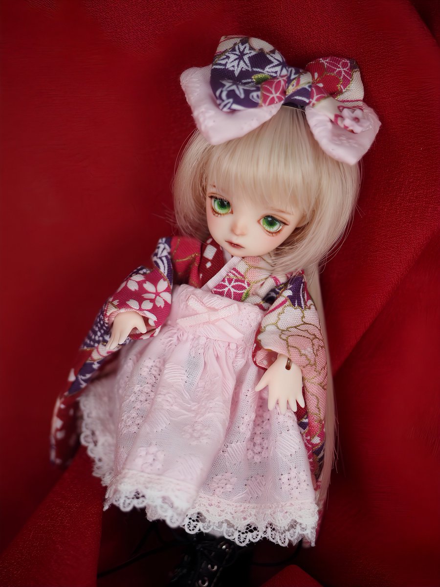 lashoriyeash's tweet image. 遅くなりましたが初春の子をlapis(@dollb_lapis)さまにお納めします💖
larimar(@larimarworks)さまのミミルちゃん。アイペイントの子です。
晴れ着は華かんざし(@hanakanzashi53)さま。
リアルヘッドの子なので猫ちゃんにしませんでしたがどうぞよろしくお願いいたします。

#あいらぴ
#花かごの小部屋