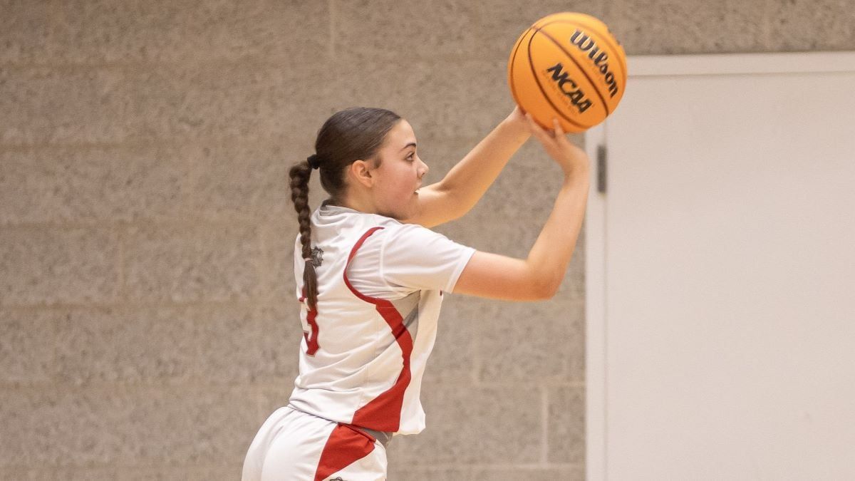 ydlsportsnet's tweet photo. New Post: Bond’s Strong Fourth Quarter Lifts Redbank Valley Girls Past Cranberry; Keystone, C-L, Brookville Get Easy Wins powered by the Allegheny Grille https://t.co/1CqRgXBoK9 https://t.co/i8OwziKRt4
