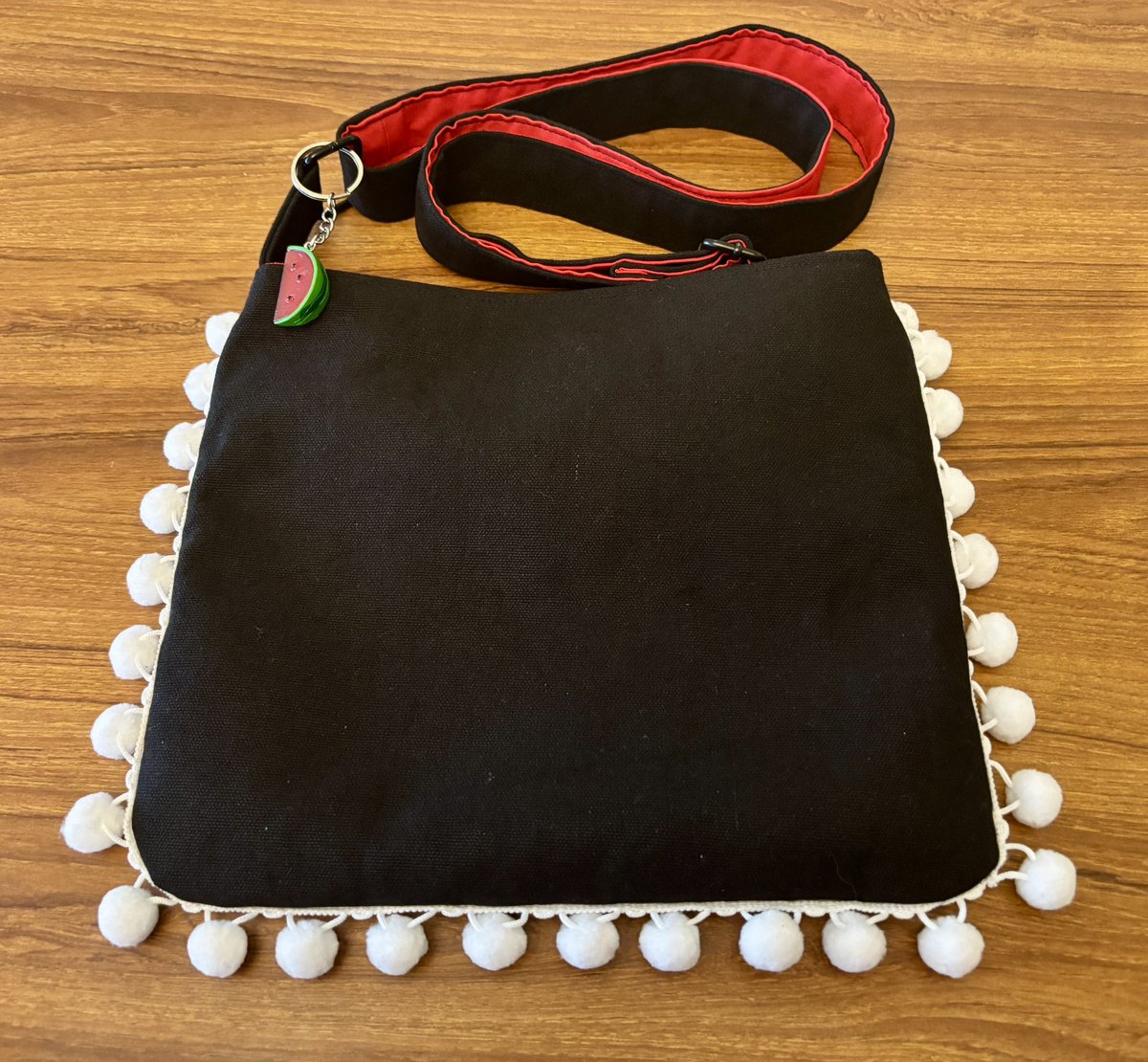AgoEFiloStudio's tweet photo. The LouLou “Free Palestine!” Handbag

Materials, dimensions &amp; full description are below in the thread.

Starting bid is $40. 
Please add your bids here &amp; reply to the most recent bid to so that we have an easy to follow thread of bids.

Auction will go until 23/02/26. https://t.co/mvcp7lRPns
