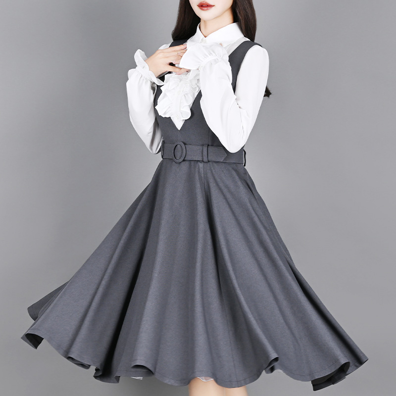 pick up】リノン・ワンピース グレー 銀幕のヒロインを彷彿とさせる