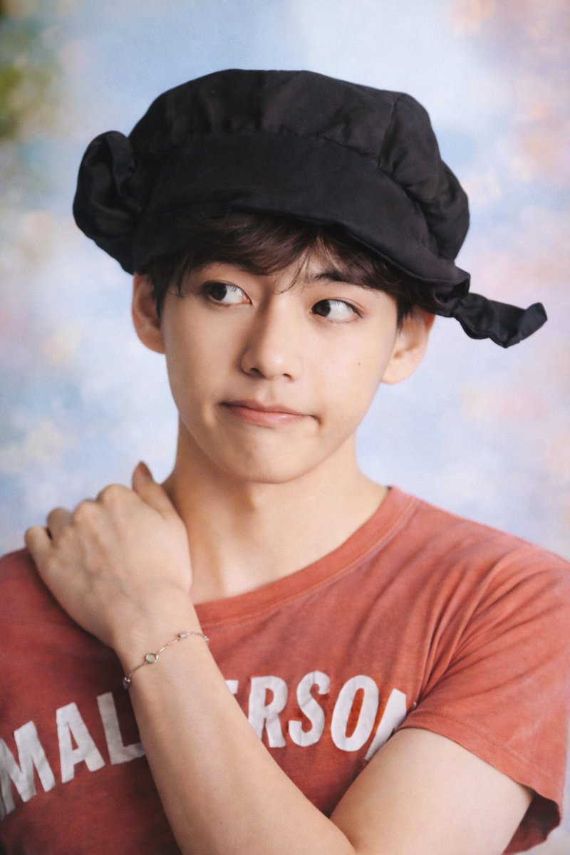 🧸ใจฟูไม่ไหว! กับลุคสุดคิ้วท์ของแทแทในนิทรรศการ “V TYPE 非” 

ทุกคนดูภาพนี้สิคะ~ แอดโดนตกซ้ำแล้วซ้ำอีกกับลุคนี้ของแทฮยองในนิทรรศการ “V TYPE 非 : ON-SITE IN SEOUL” บอกเลยว่าความน่ารักทะลุเฟรมออกมาเลยค่ะ 😍

มีความตะมุตะมิ นุ่มฟู น่าเอ็นดูแบบสุดๆ เห็นแล้วอยากมุดจอไปบีบแจ้มมากกกก!