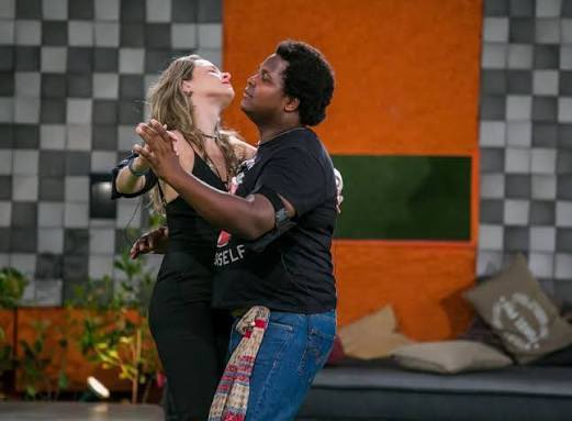 OlaLipe_'s tweet photo. MATHEUS INSINUANDO QUE A ANA PAULA SO ESTA COM A MILENA PORQUE A MILENA E NEGRA

A ANA PAULA NO BBB16:

#BBB26 https://t.co/ZVm7ft7gBl