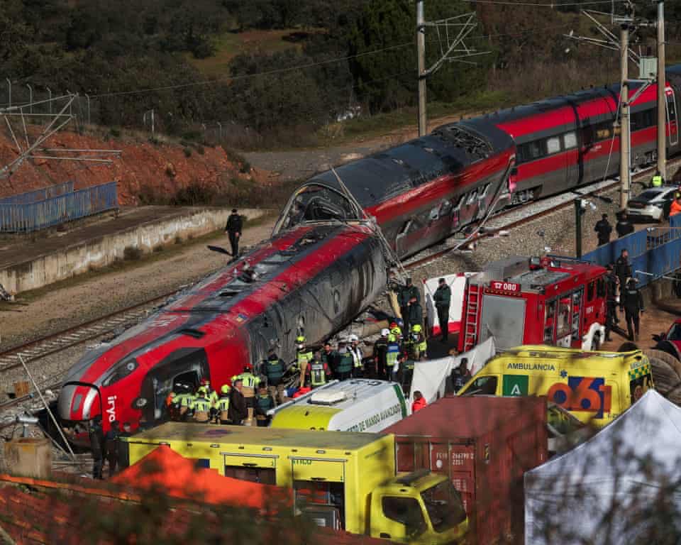 anwaribrahim's tweet image. I was deeply saddened by the train collision near Adamuz, which has taken at least forty lives and injured many others. This tragedy has brought sudden and profound grief to families across Spain.

On behalf of the Government and people of Malaysia, I extend our heartfelt…