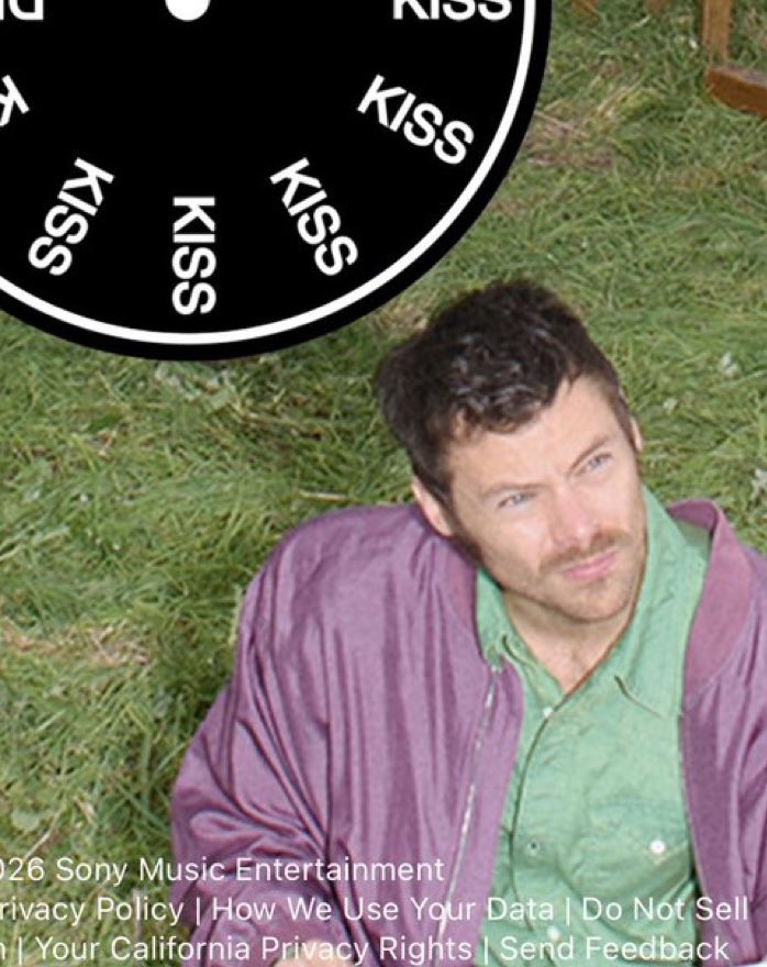 familyshowstyle's tweet image. is the sun hurting your eyes? say less.