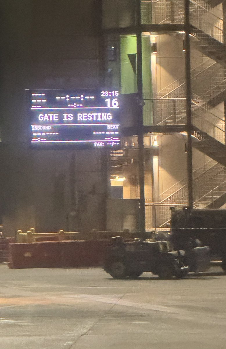 Apparently gates need sleep too 🤷🏻‍♂️