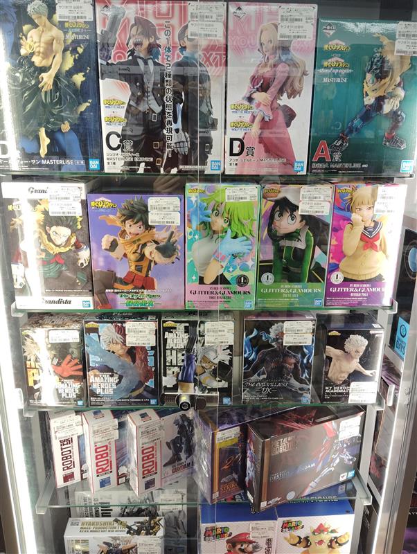 フィギュアまとめ売り➕2体追加「お値下げ」 🔥🔥#フィギュア特価 コーナー🔥🔥 先日、フィギュアを #大幅値下げ