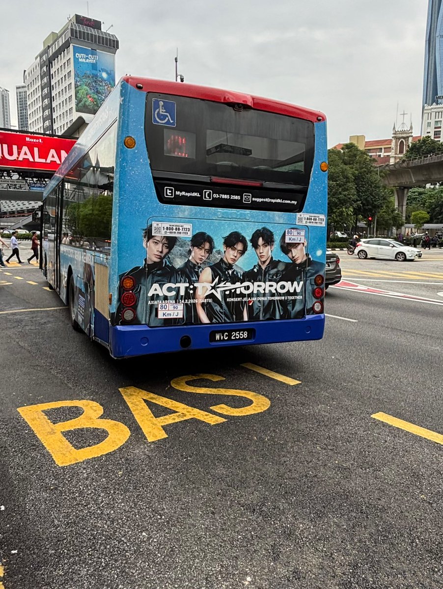 Syazzy_00's tweet image. Work at Menara Maybank may be a bless for me 😭😭, Im going to lunch and guess what!!! the bus is in front me🥹🥹 #SongOfMYStars