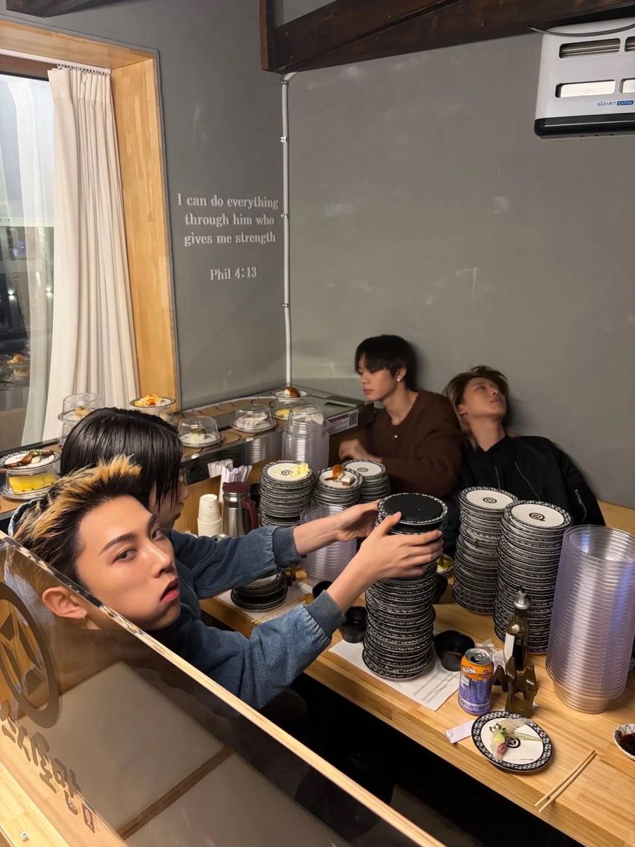 yu1neko's tweet image. 260120 중국 틱톡 #롱샷 #LNGSHOT

타래로