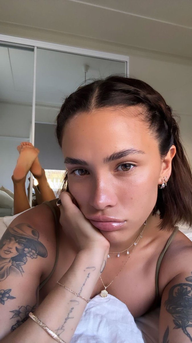 Lavaxgrll tweet media