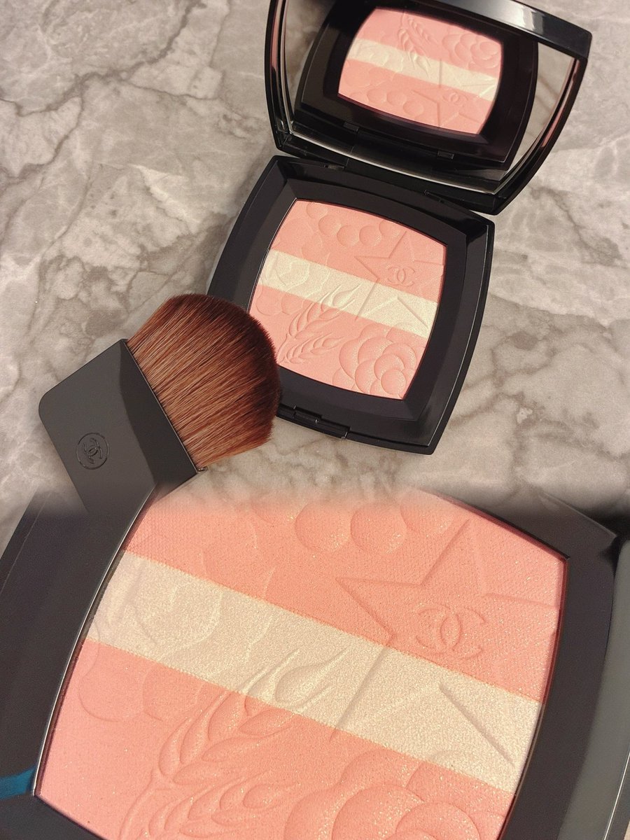 【新品未開封】シャネル ホリデー 2025 チーク ローズルミエール 新品未開封】シャネル ホリデー 2025 チーク ローズルミエール