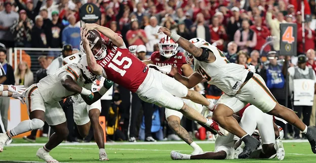 Bucknuts247's tweet image. #Indiana capped off a perfect season with the #Hoosiers' first national championship in program history.
247sports.com/college/ohio-s…