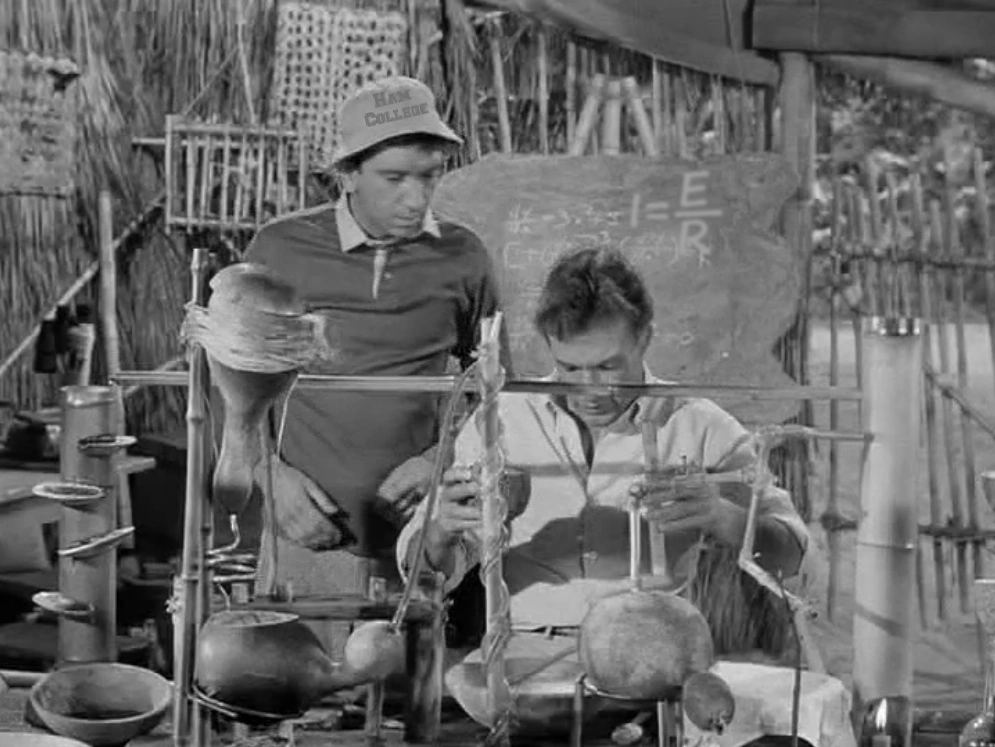 HamCollege's tweet image. Professor Thomas and Dean Martin are back in class this THURSDAY night at 8:00 CST, 0200 UTC on Ham College. Join in as we double up on studies for the Amateur Radio Technician Exam.
live.amateurlogic.tv