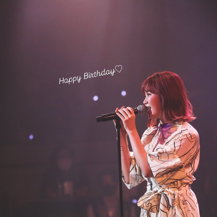 ws_120_'s tweet photo. お誕生日おめでとうございます🎂🤍
本当に鷲尾さんの歌に人生救われてるし、イベントをモチベに頑張れることがたくさんあるなあ、、ずっとずっと歌い続けてくれてありがとう。
今年も楽しく過ごせますように✨✨

@rei__official_ #鷲尾伶菜 https://t.co/ZMVfG9gpuR