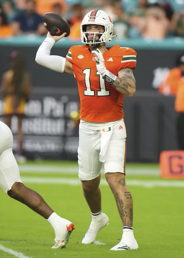 GrantReacts1's tweet image. Carson Beck if you see this thank you

They said you were damaged goods. 
You came to The U anyway.

They said you were not a leader. You proved them wrong.

They said Miami could not advance but you played your part and proved them wrong’

Carson thank you for being a Cane.

We…