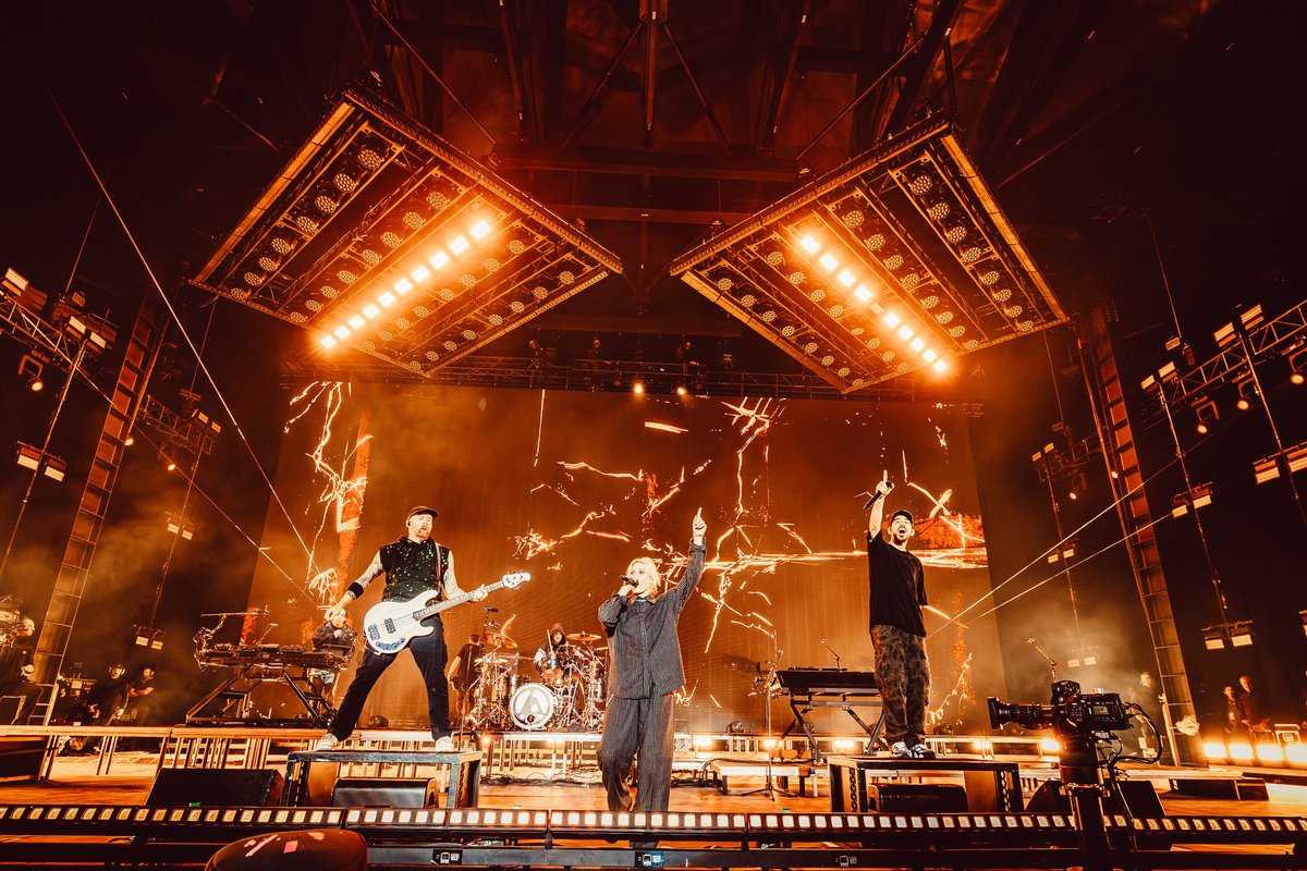 Dave Phoenix Farrell tweet media