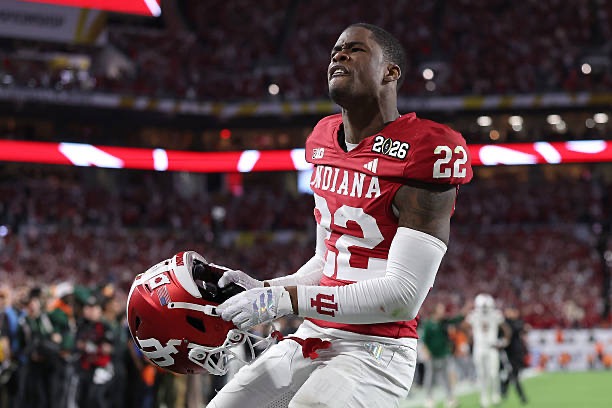 DailyNFLStats1's tweet photo. CFP National Championship Game Review:
Indiana beat Miami 27-21

Fernando Mendoza: 186pyds, 0ptd, 0int, 1rutd, 59%comp
Carson Beck: 232pyds, 1ptd, 1int, 59%comp

Jamari Sharpe: 1int, 6tot, 1pd
Mark Fletcher Jr.: 120yds, 2tds, 1rec, 17car https://t.co/SRO1Bq3dFd