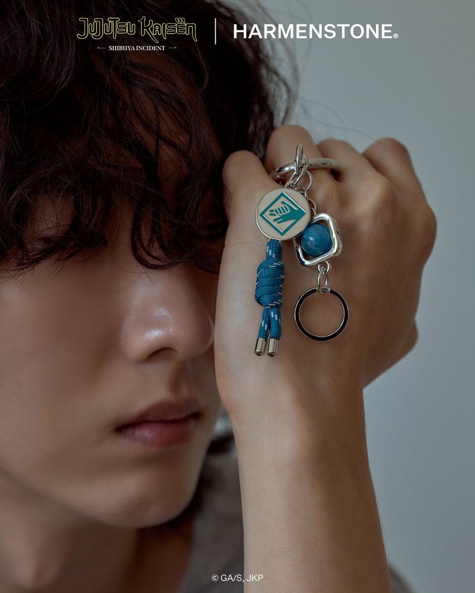 "Untouchable." 🕶️🤞 The definition of Limitless. นิยามความเหนือระดับ... เมื่อ 'สไตล์' คือการประกาศ "ตัวตน" ที่ไร้ขีดจำกัด
.
JUJUTSU KAISEN SS2 | HARMENSTONE Unseal the power within you.
#OfficialLicensedCollab
#LimitedEdition
.
AVAILABLE NOW!
ช่องทางออนไลน์ และ หน้าร้านทั้ง 3