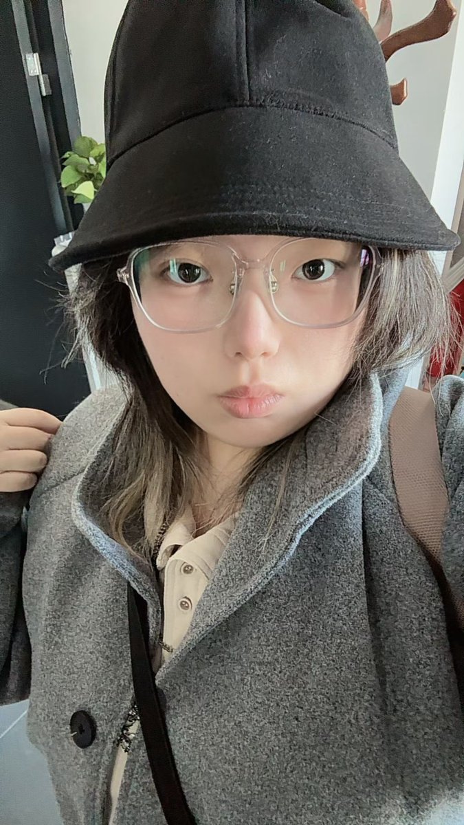 AgNo3_XQ's tweet image. 我是硝酸银 是bbw
缺钱了所以下海了
🚪52/88/188 越多对你越热情哦
🚪52可看图包🚪88图包包更新+被动回消息🚪188主动发消息
球球惹宝宝们投喂一点叭🥺真的没钱吃饭了呜呜呜呜
想和可爱的女孩子们互fo互转呀 爱你们
#门槛妹 #下海 #接线下 #反差 #金主爸爸 #爸爸活