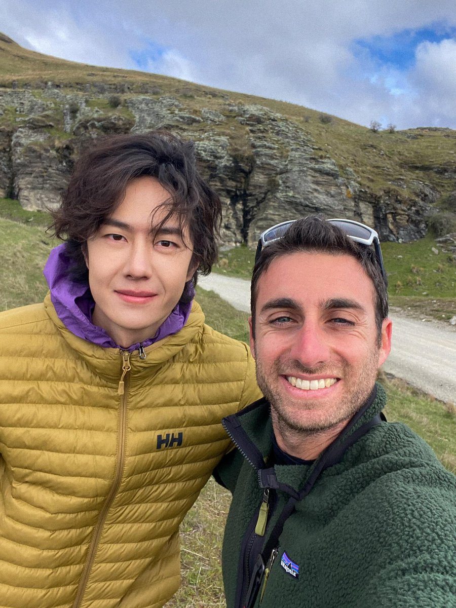 หวังอี้ป๋อหล่อมากกก 😭😭😭