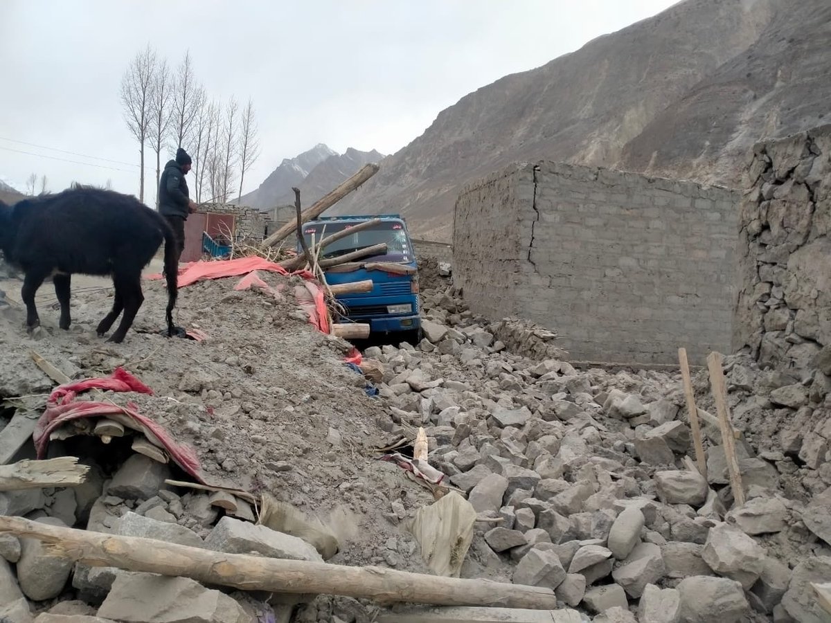 fayaz_karimm's tweet photo. If the govt. can’t provide assistance to the people affected by earthquake in Chipurson and the people have no choice but to look towards AKDN always, then they should expel FWO from the area and allow AKDN to carry out mining instead.

#earthquake #hunza #disaster #akdn #fwo https://t.co/Ha8Qjdh7IO