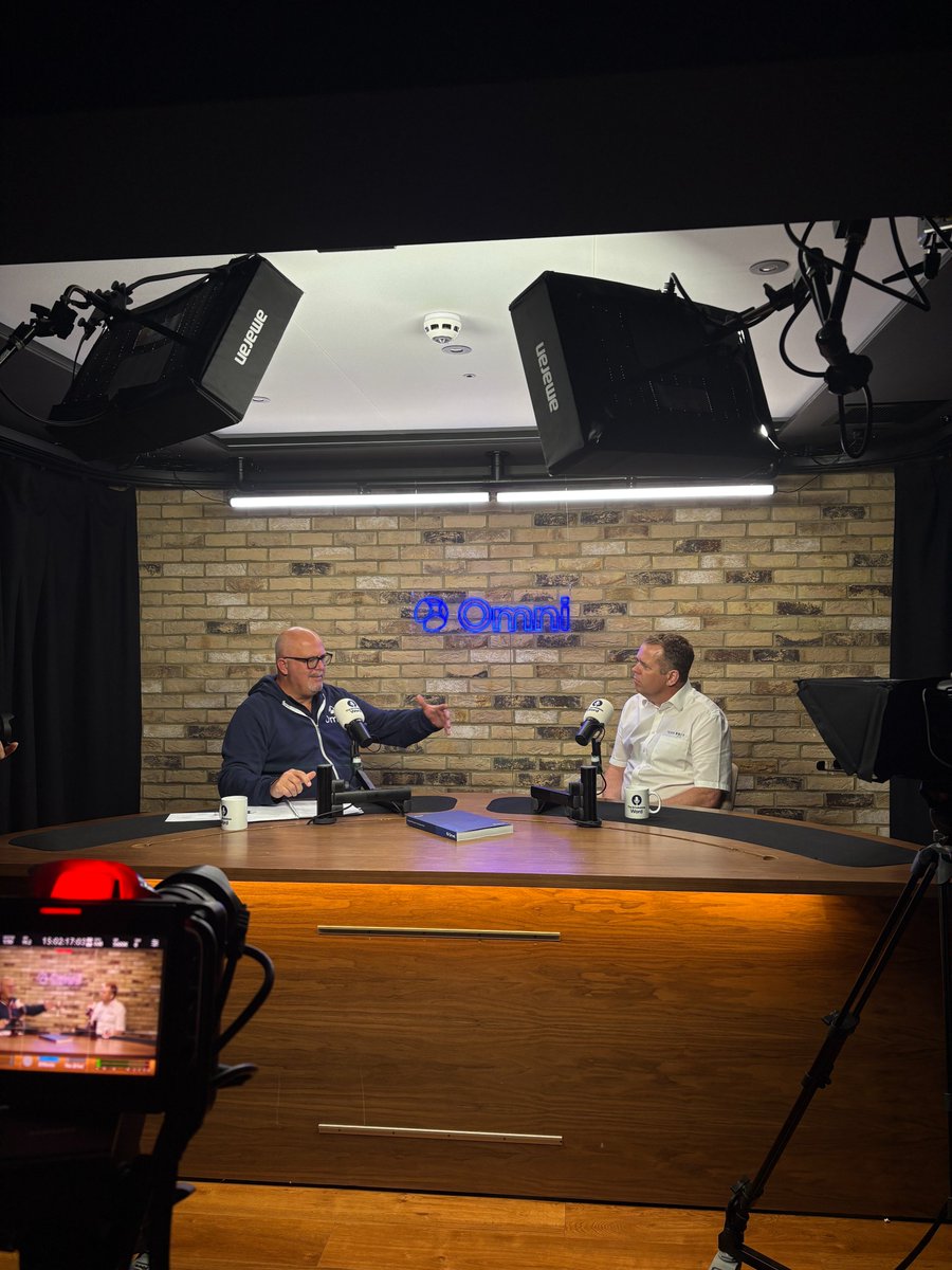 Kingsley W tweet media