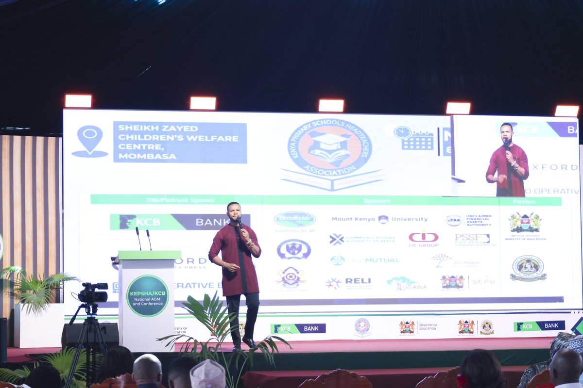KenyaKepsha's tweet photo. We extend our sincere appreciation to @theroyalvoice the MC at the KECSHA Conference, for an outstanding and memorable performance.

#KECSHA #kecshahighlights #kecshaconference #teachers https://t.co/rVJEzFIekH