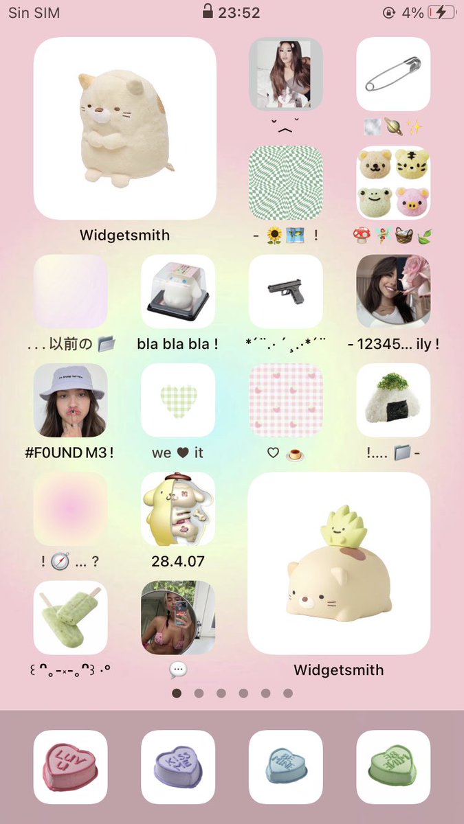 raidropsrem's tweet image. I just checked my old phone and I noticed I’ve never changed my setup since 2021 and I’m still obsessed with it