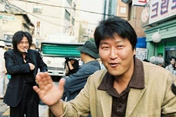 CinemaScene404's tweet image. When Oldboy and Memories Of Murder were both filming at the same time, 2003
