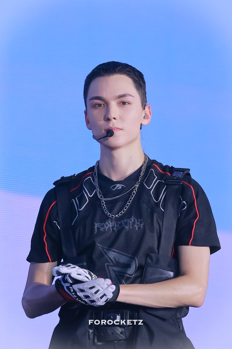 𝐟𝐨𝐑𝐨𝐜𝐤𝐞𝐭𝐳 tweet media