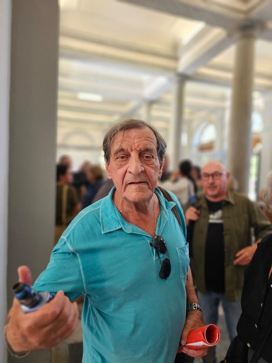 CollectifAPP's tweet photo. À MICHEL PADOVANI

Hè un militante di a lotta di liberazione naziunale di u populu corsu chì si n'hè andatu, un militante storicu. Da u FLNC à a Corte di Sicurezza di u Statu è e prighjone francese. https://t.co/njexRpPZOd